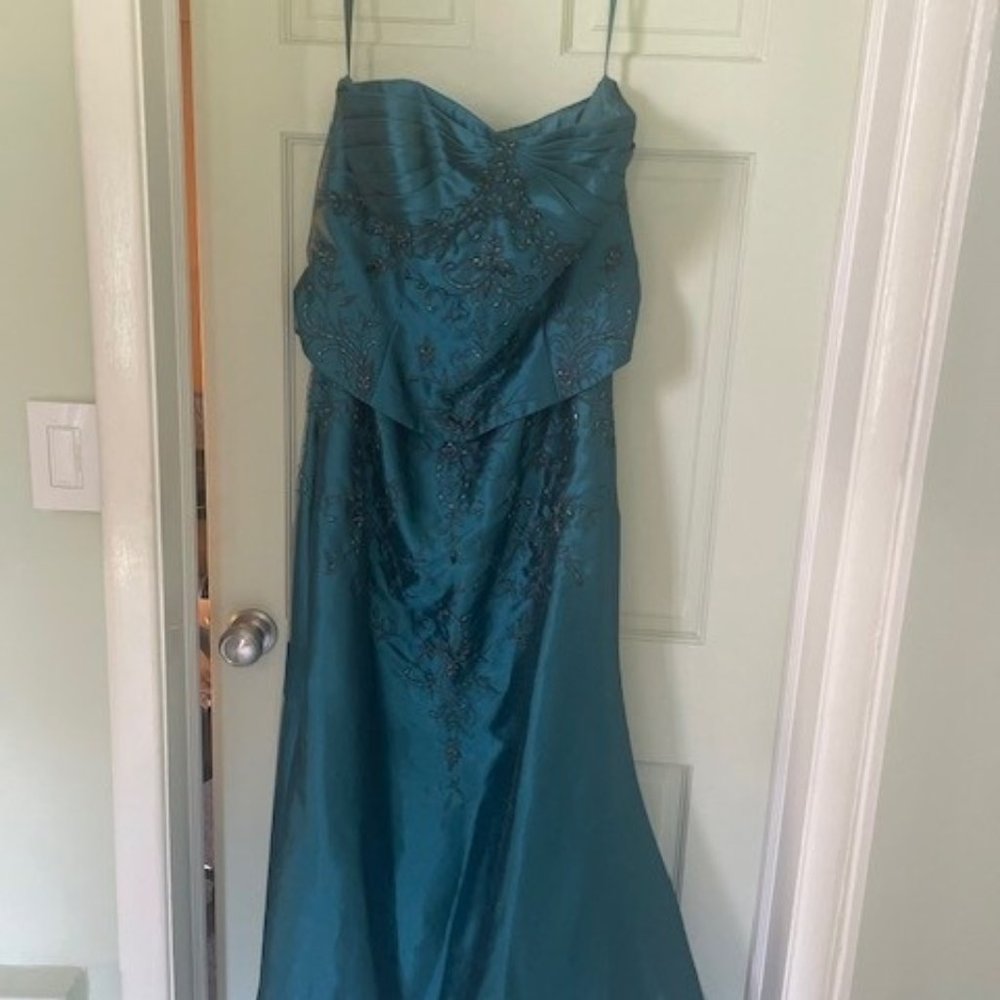 Formal Gown in Emerald Green
